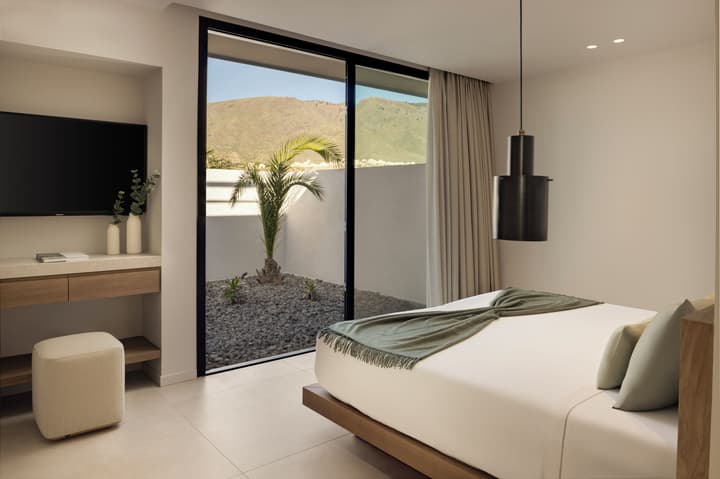 Royal Hideaway Corales Villas