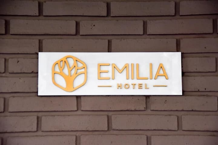 EMILIA HOTEL