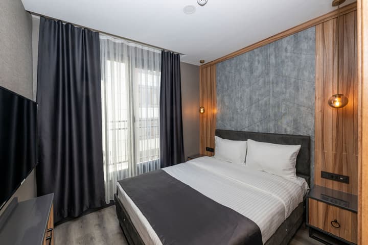 The Nirvanas Hotel