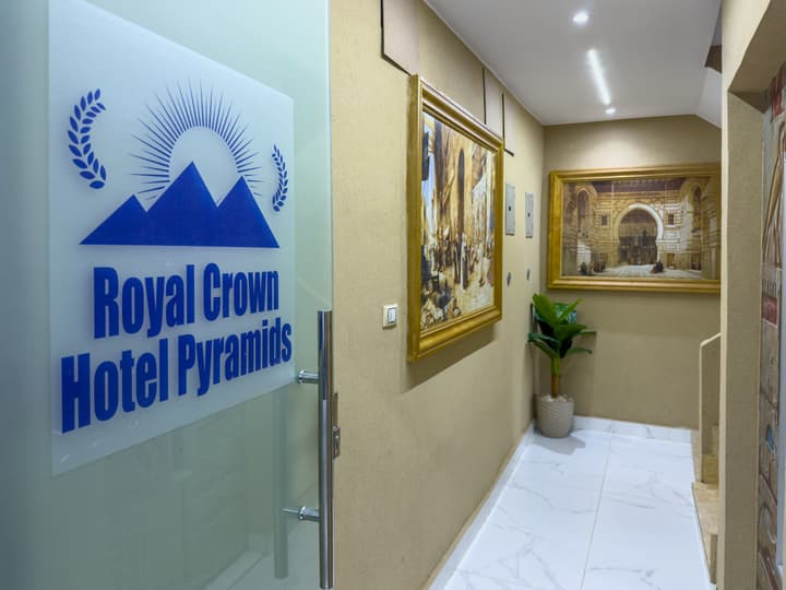 Royal Crown Hotel Giza Pyramids View