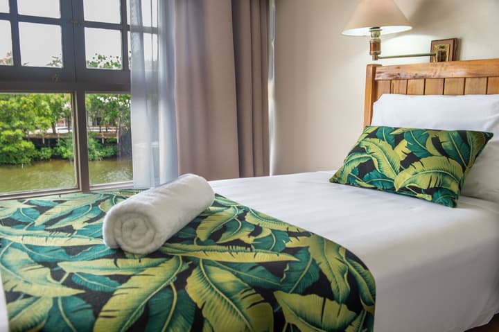 Yatu Lau Lagoon Resort