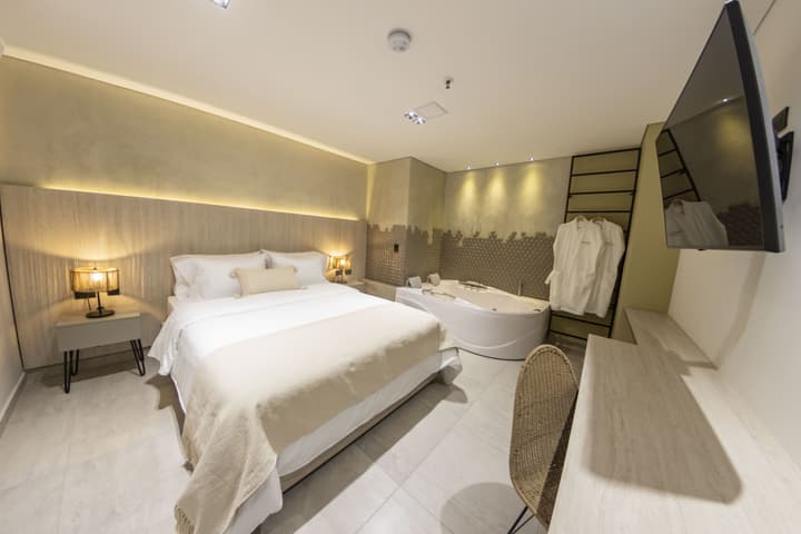 Sonata 44 Hotel Laureles