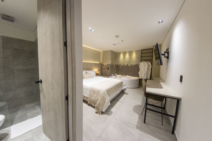 Sonata 44 Hotel Laureles