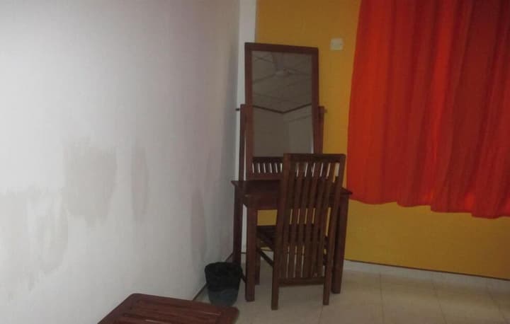 Larn's villa.