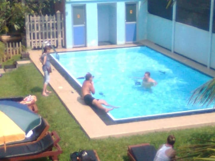 Larn's villa.