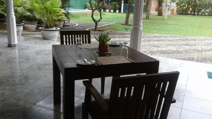 Larn's villa.