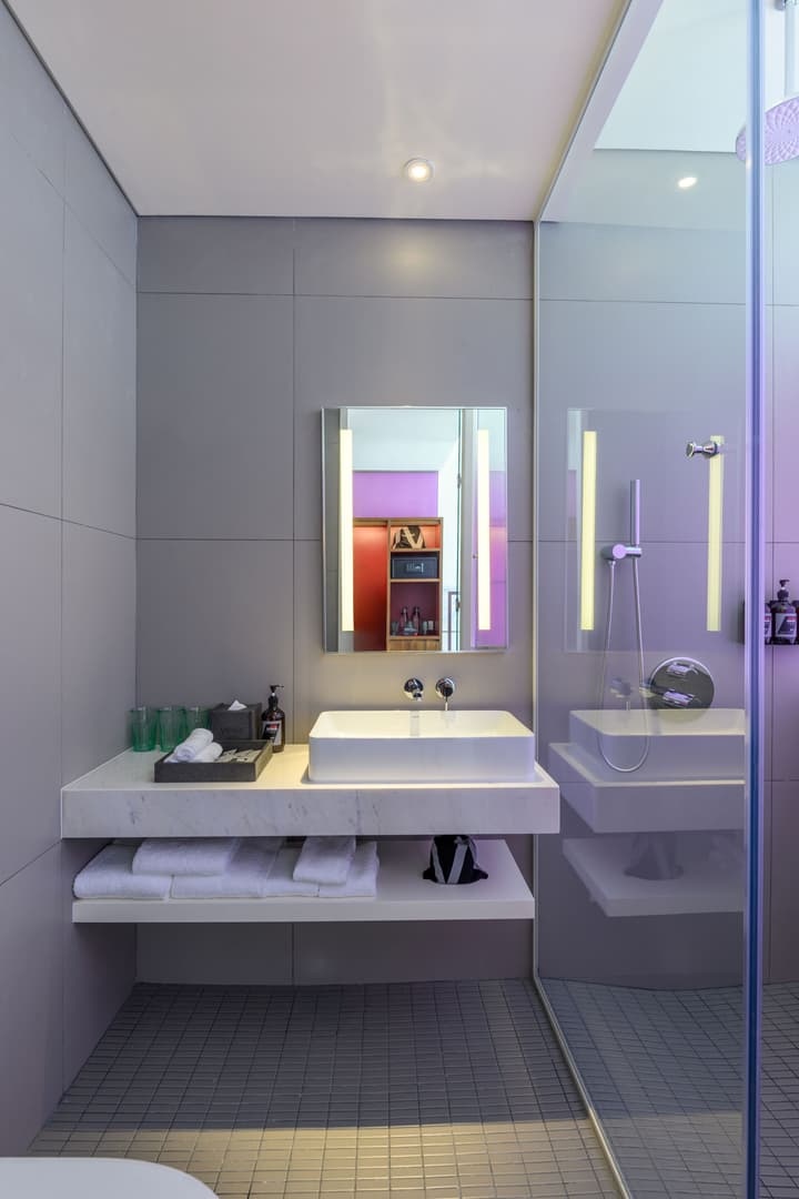 Wink Can Tho Centre, Unscripted by Hyatt - 24-Hour Stays