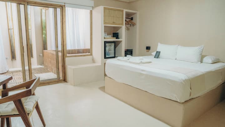 Xeno Hotel Boutique