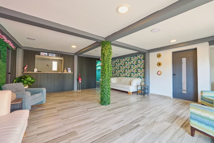 Central Boutique Hotel