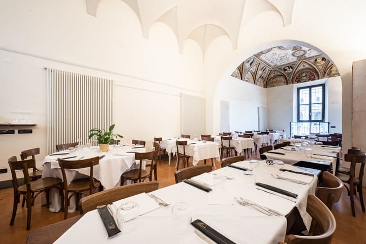 Ca' Uberti Palace Hotel , Mantegna Hotels