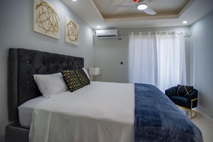 Dream 36 Montego Bay
