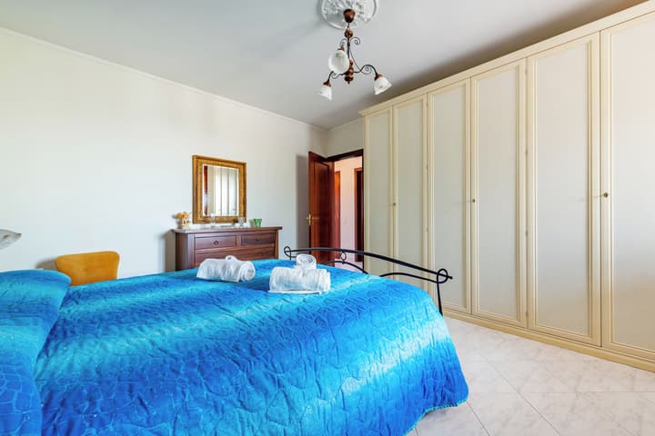 Porta Di Mare Apartment With Balcony and A/C