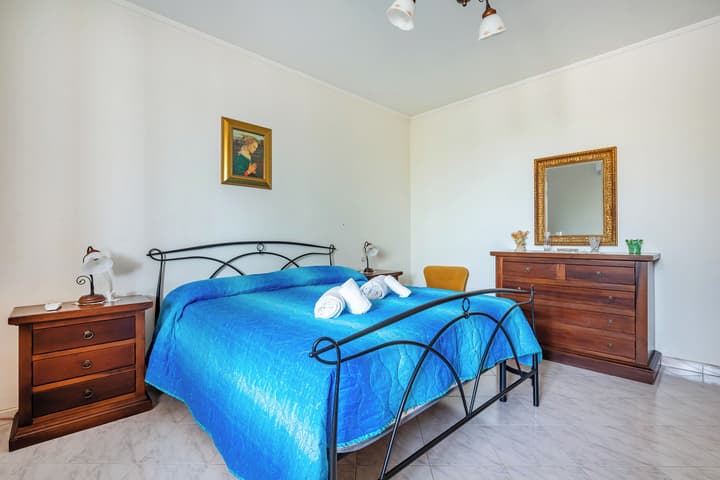 Porta Di Mare Apartment With Balcony and A/C