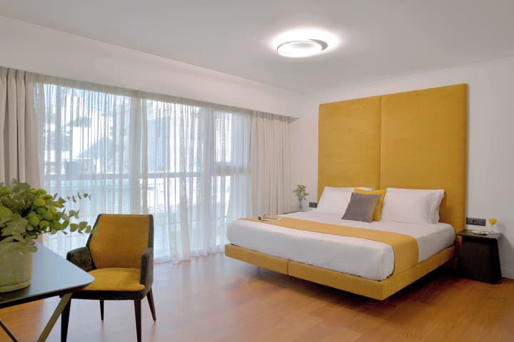 The Athenaeum Luxury Hotel