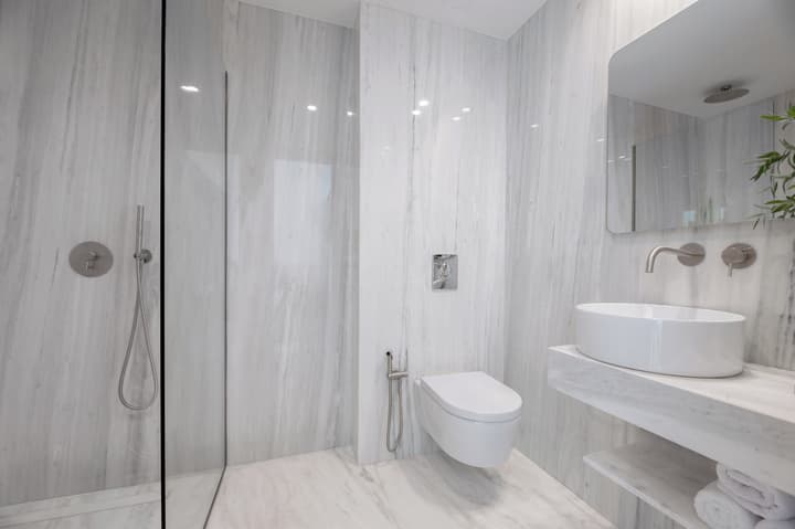 The Athenaeum Luxury Hotel