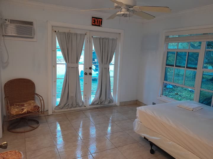 PARADISE CREEK COTTAGES
