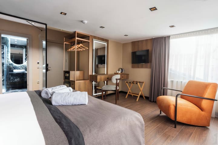 Marlon Hotel