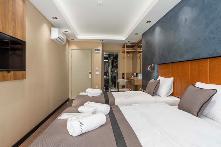 Marlon Hotel