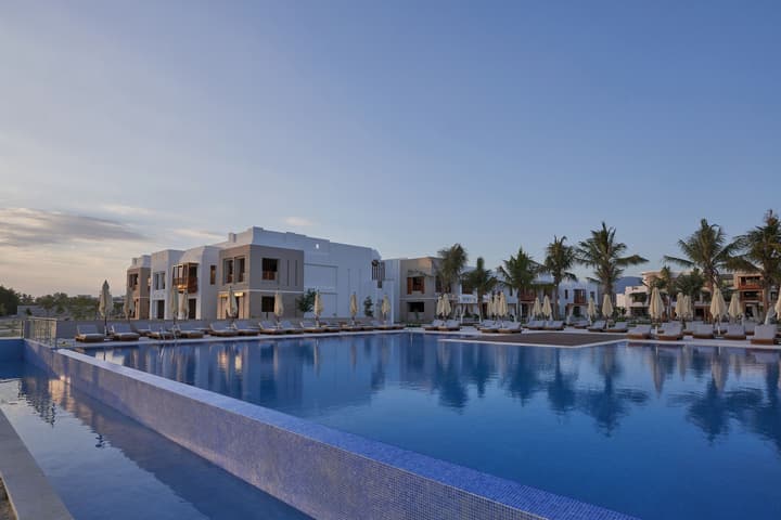 The Club by Fanar