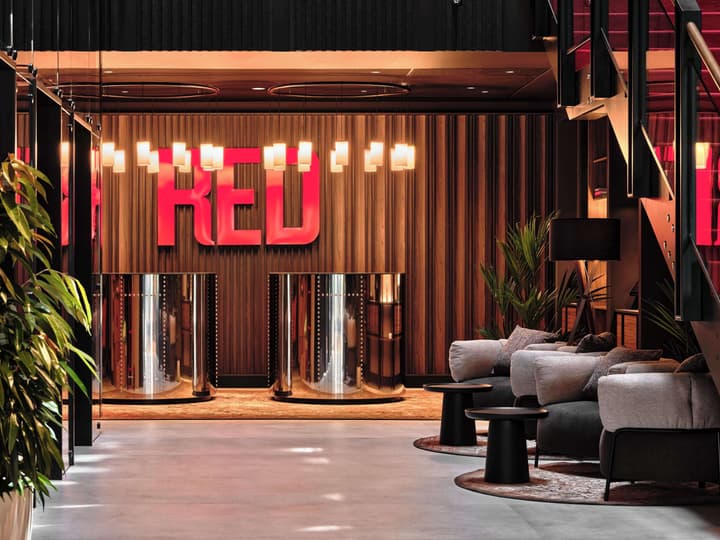 Radisson RED Hotel & Radisson RED Apartments, Kraków