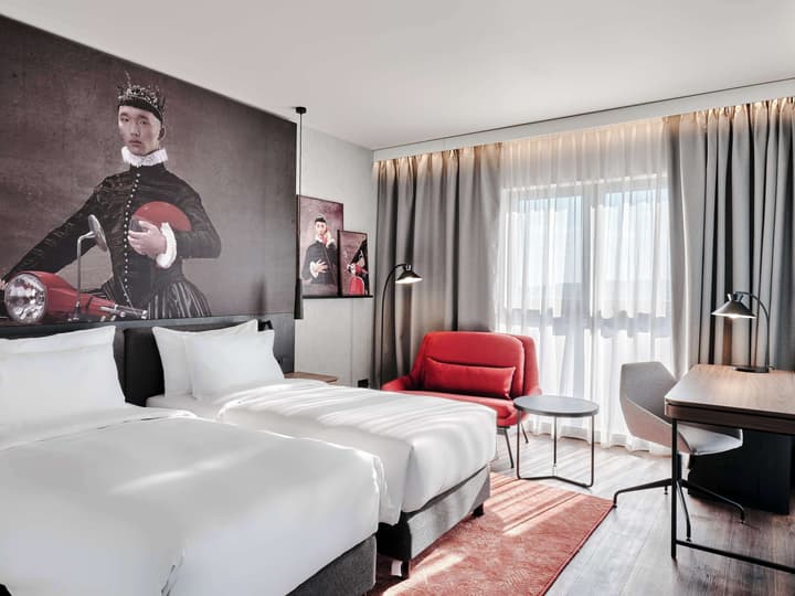 Radisson RED Hotel & Radisson RED Apartments, Kraków