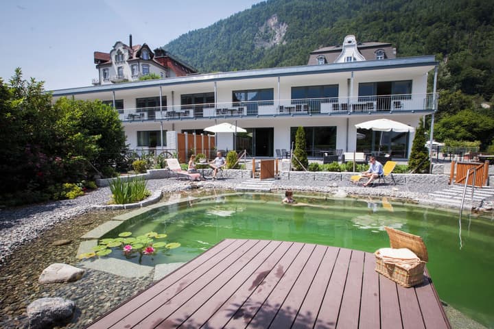 Carlton-Europe Vintage Adults Hotel
