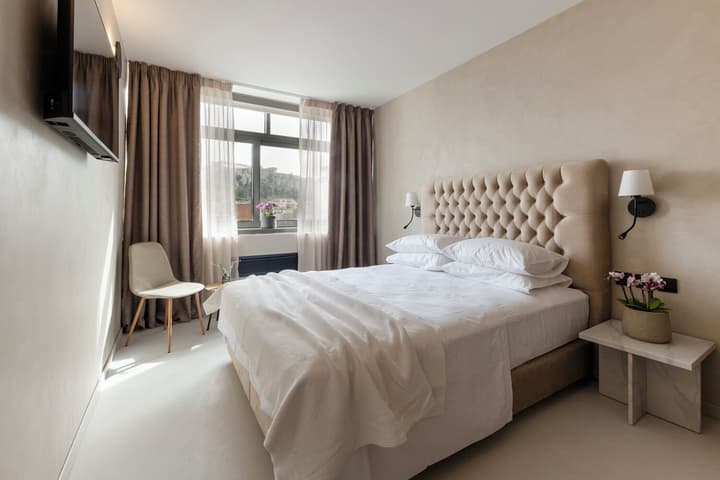 Regal Hotel Mitropoleos