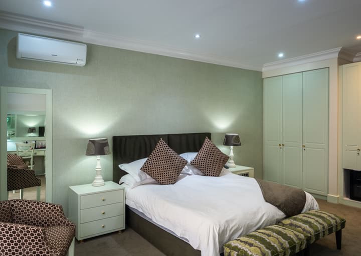 10 2nd Avenue Boutique Hotel by Dream Resorts
