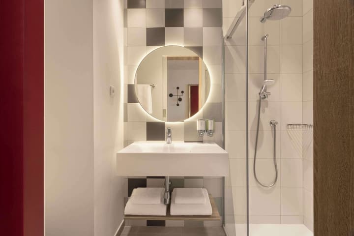 Hampton By Hilton Malaga Martiricos