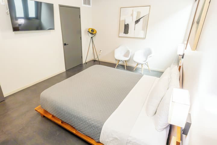 City24 Hotel Little Italy Mission Hills