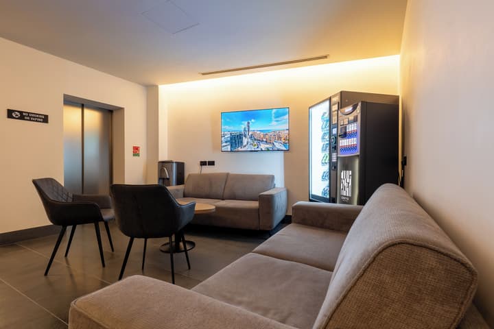 Onyx Hotel