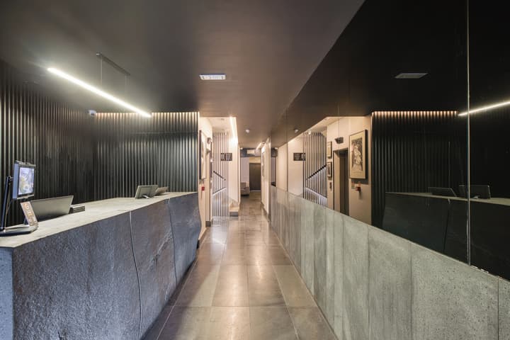 Onyx Hotel