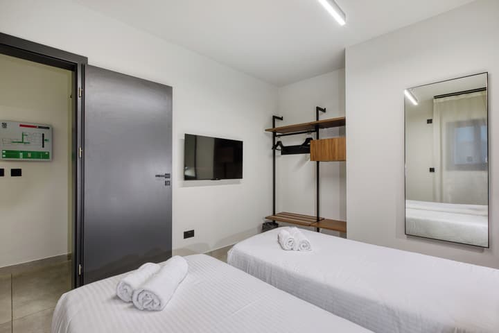 Onyx Hotel