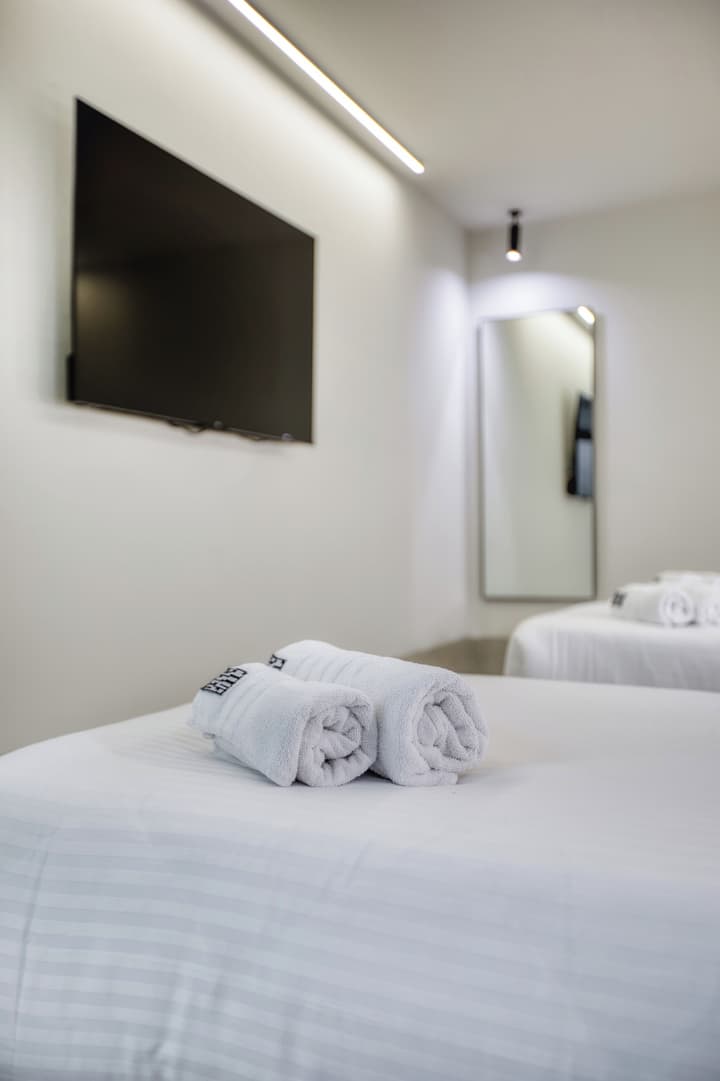 Onyx Hotel