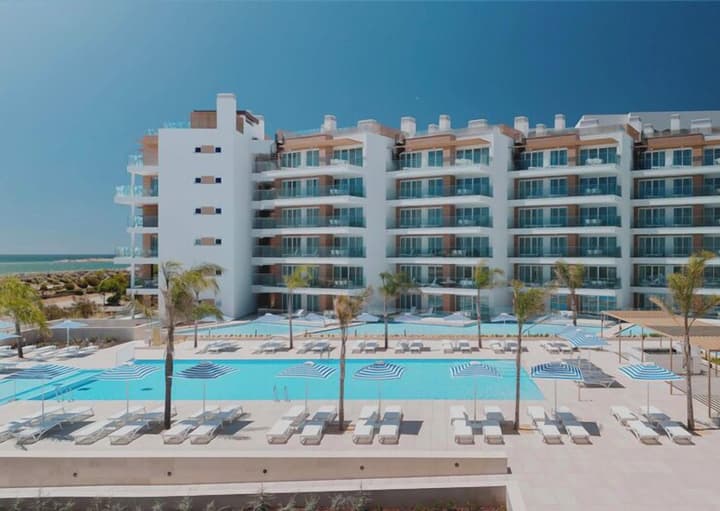Dom Pedro Residences