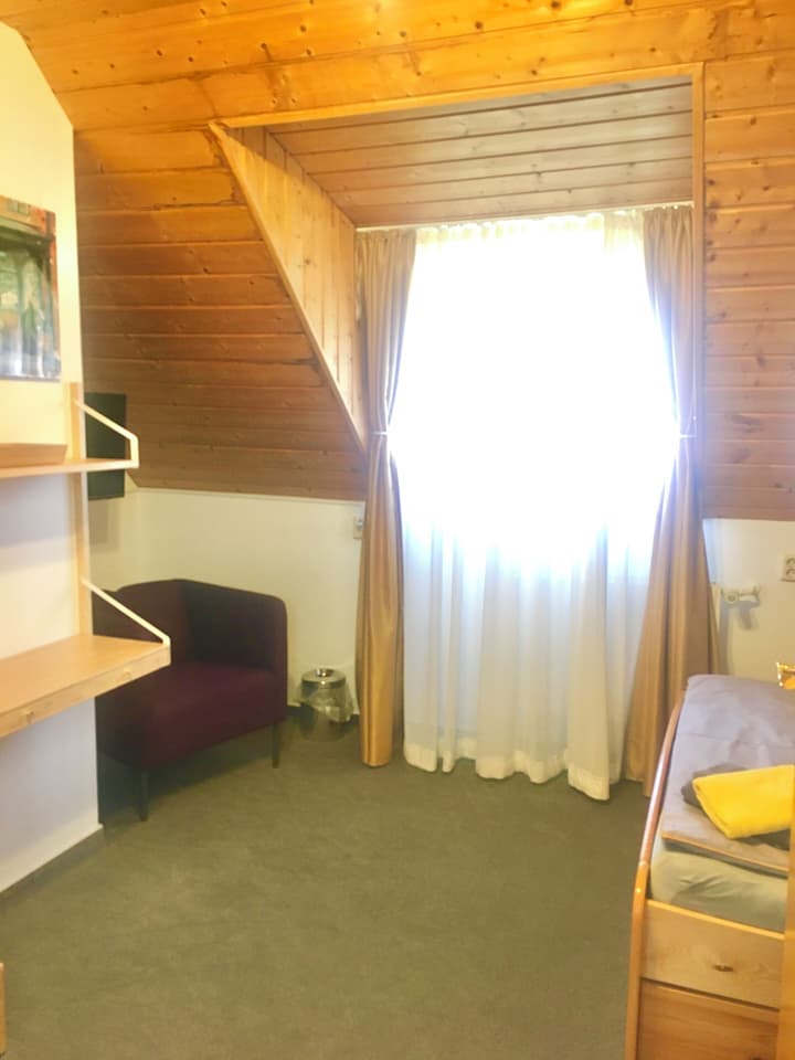 Bio Kastanienhof Erfurt - Hotelpension, Frühstück & Kräuterwellness