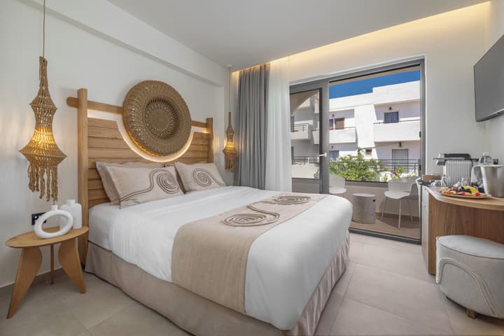 Cabana White Boutique Hotel