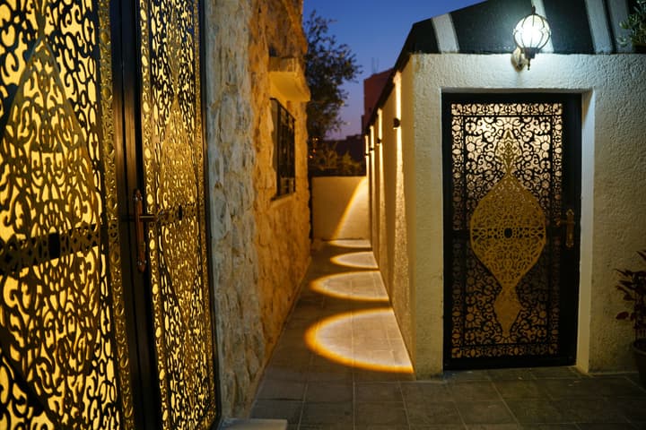 Mansi Residence