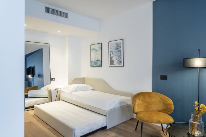 BISCARDI HOTEL