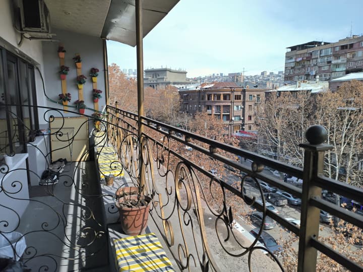 Arm Hostel