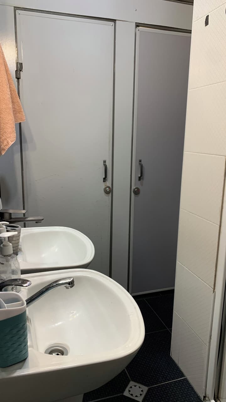 Arm Hostel