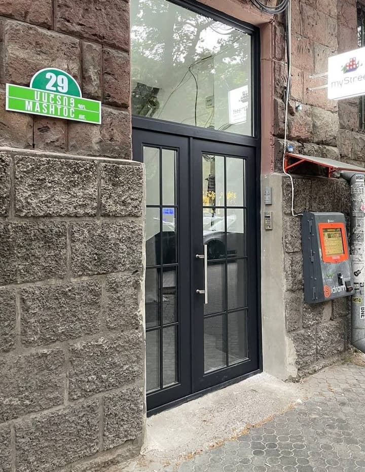 Arm Hostel