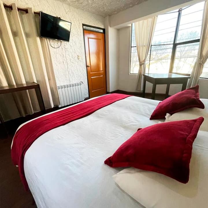KW HOTEL