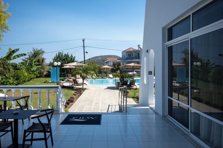 Ayit Hotel