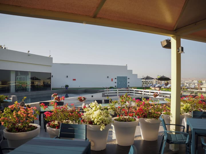 Golden Tulip Muscat