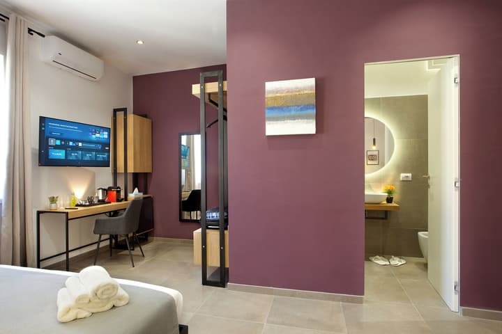 MARE FUORI ROOMS