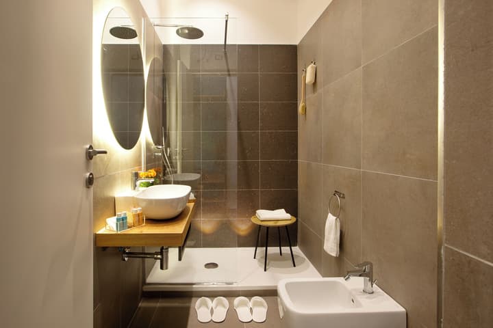 MARE FUORI ROOMS