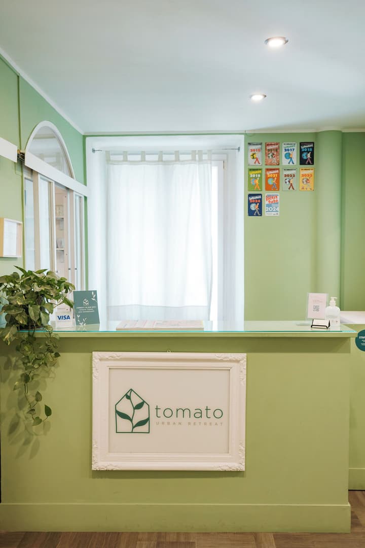 Tomato Urban Retreat