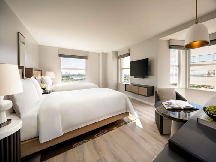 Fairmont Breakers Long Beach