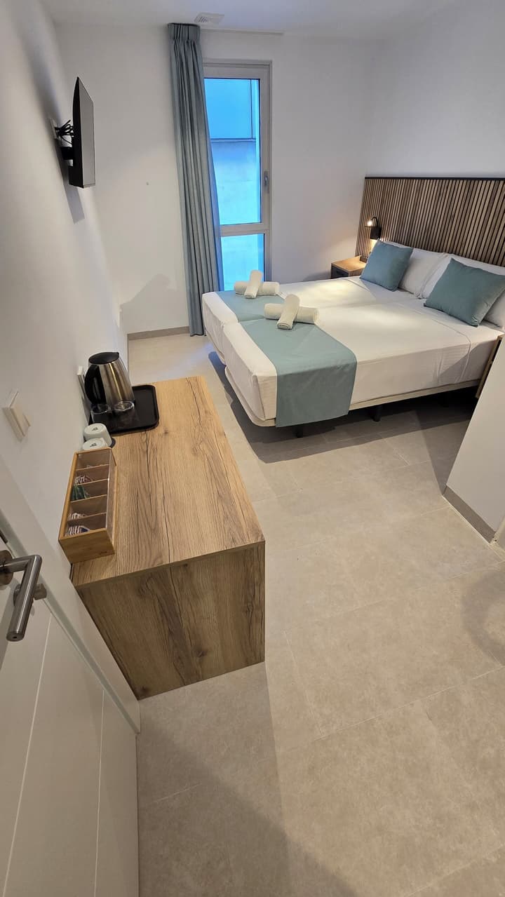 Hostal Rambla 24 by Holihome